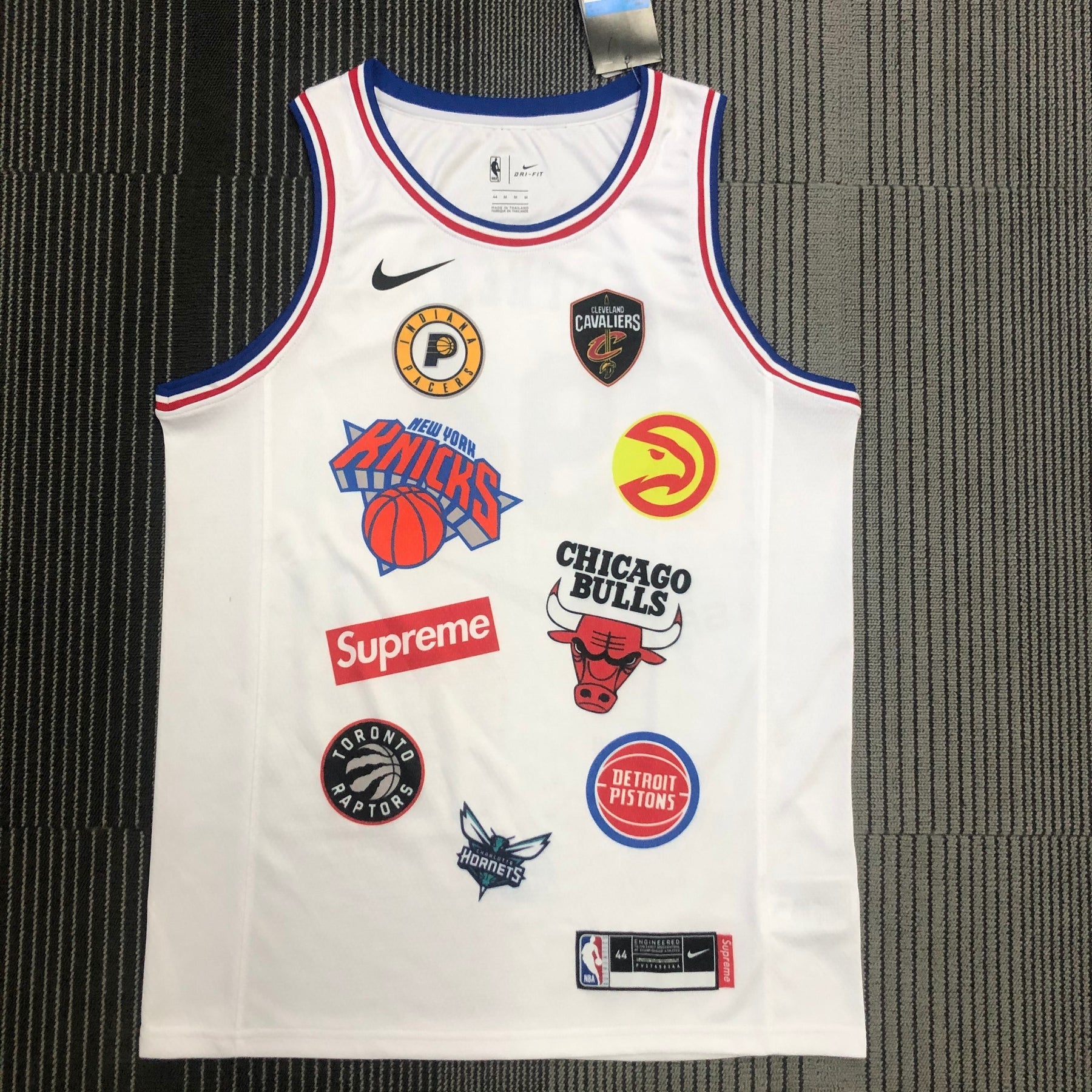 Regata Supreme White
